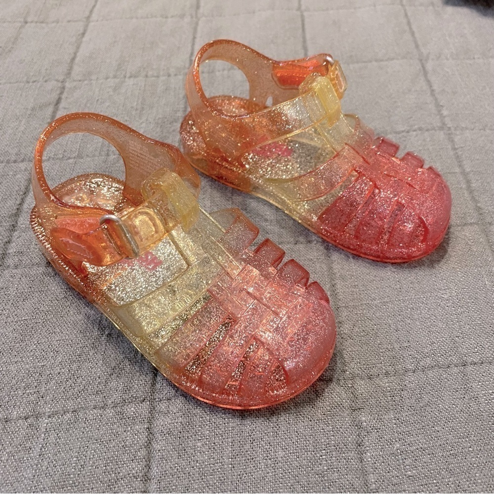 OshKosh B’Gosh Glitter Jelly fishermen Sandals like new​​​​​​​